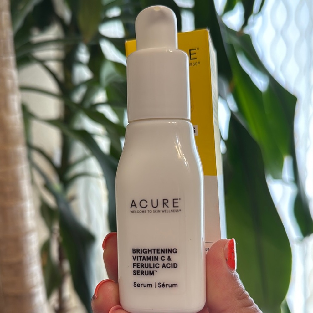 White Skincare Serum and Face Oil Collection